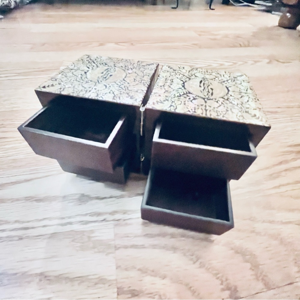 2022 Korea Japan Olympics Painted Wooden Box Opens Into 4 Drawers New - Picture 2 of 9
